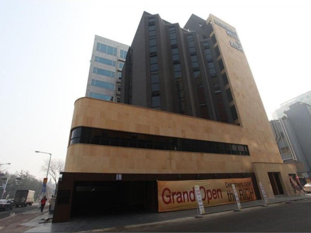 โรงแรมริช โกยาง ภายนอก รูปภาพ